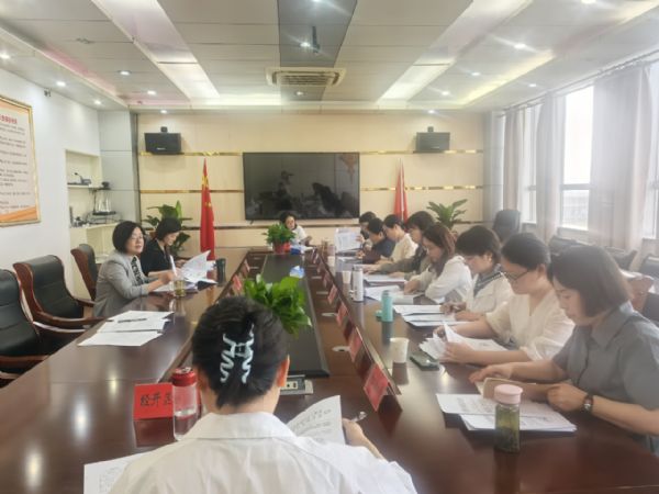 市妇联召开“三新”领域妇联组织建设工作半年推进会